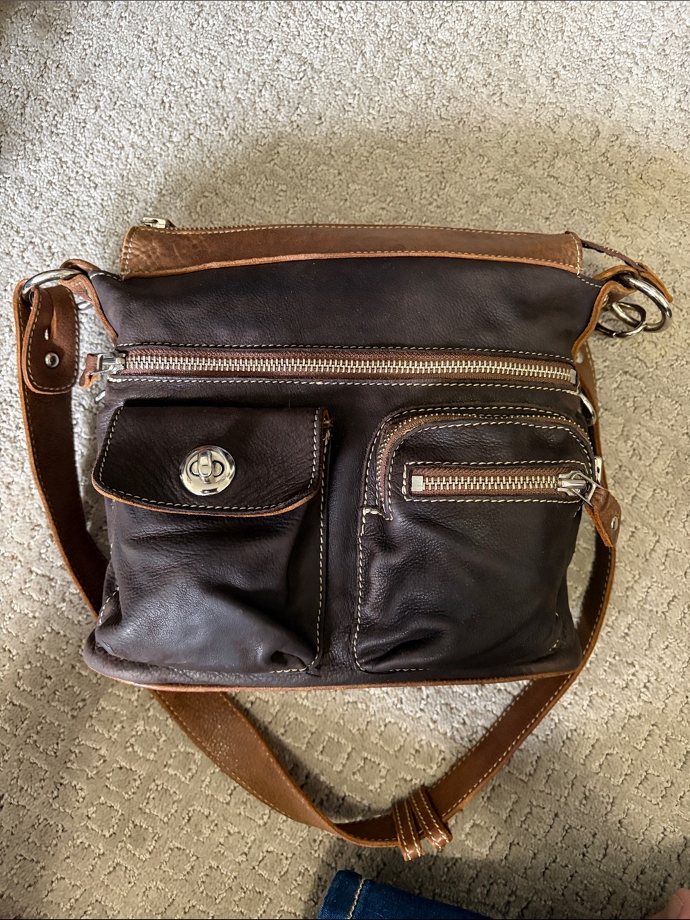VintagRoots Dark Brown Leather Messenger Bag with Tan Strap Men or women 🇨🇦